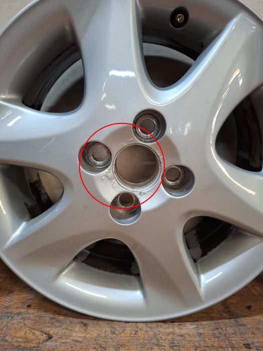 Conjunto de jantes TOYOTA Corolla Hatchback (_E12_)