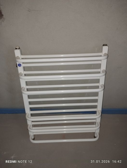 Рушникосушка  б/у  50 на 70 см в хорошому стані