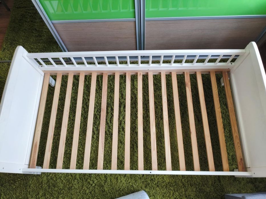 Łóżeczko łóżko dziecięce stelaż drewniane 140 x 70 materac