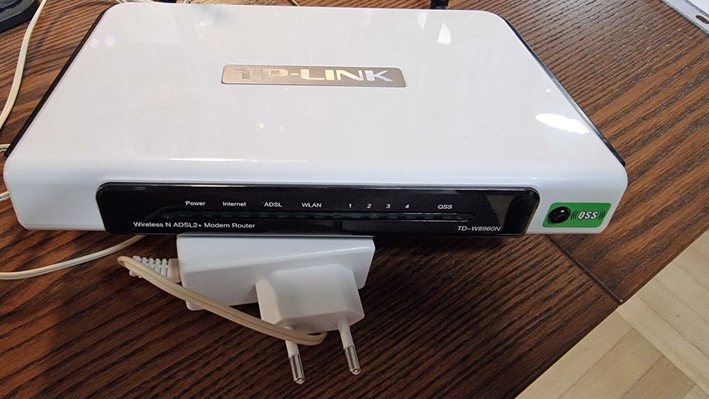 TP-LINK TD-W8960N modem router 300MbpsWireless N ADSL+