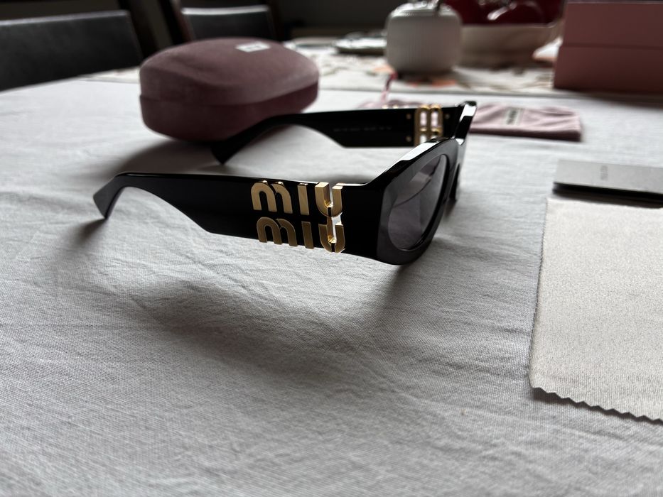 MiuMiu SMU11W okulary