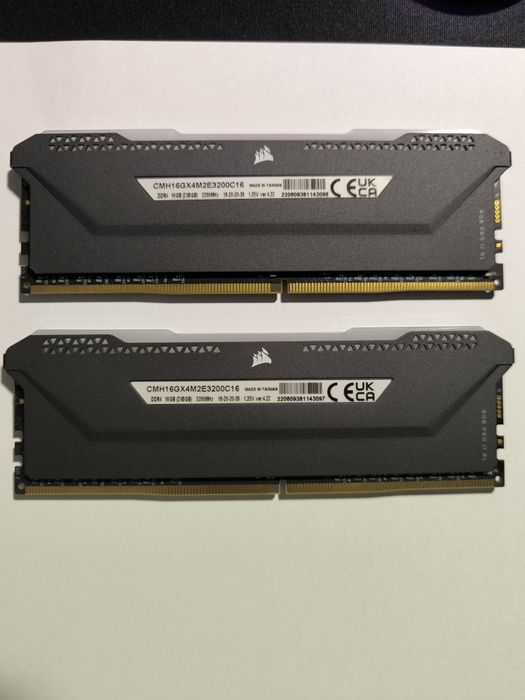 16GB RAM DDR4 Corsair Vengeance Pro SL RGB