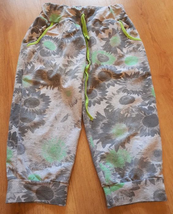 Spodnie dresowe dziewczęce 7-8 lat rozmiar 128