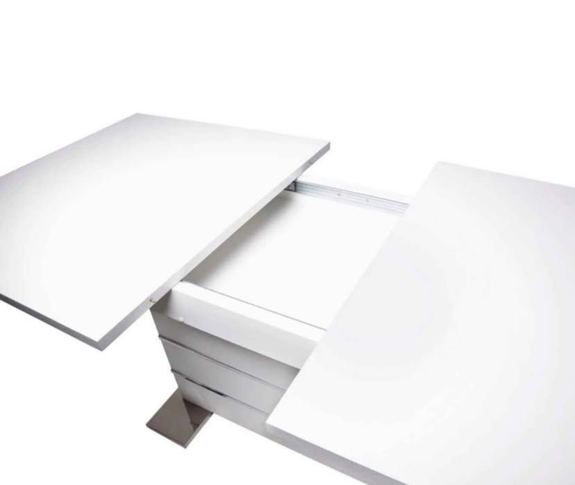 Conjunto Mesa e 4 cadeiras