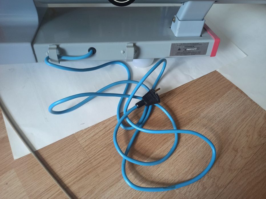 Прасувальна електрична машина.