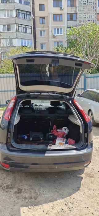 Продам Ford Focus 1.6 tdi (2004)