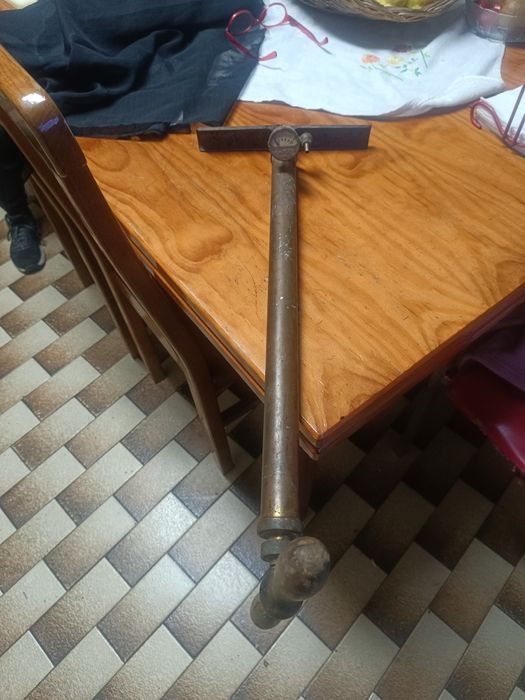 bomba de ar em metal