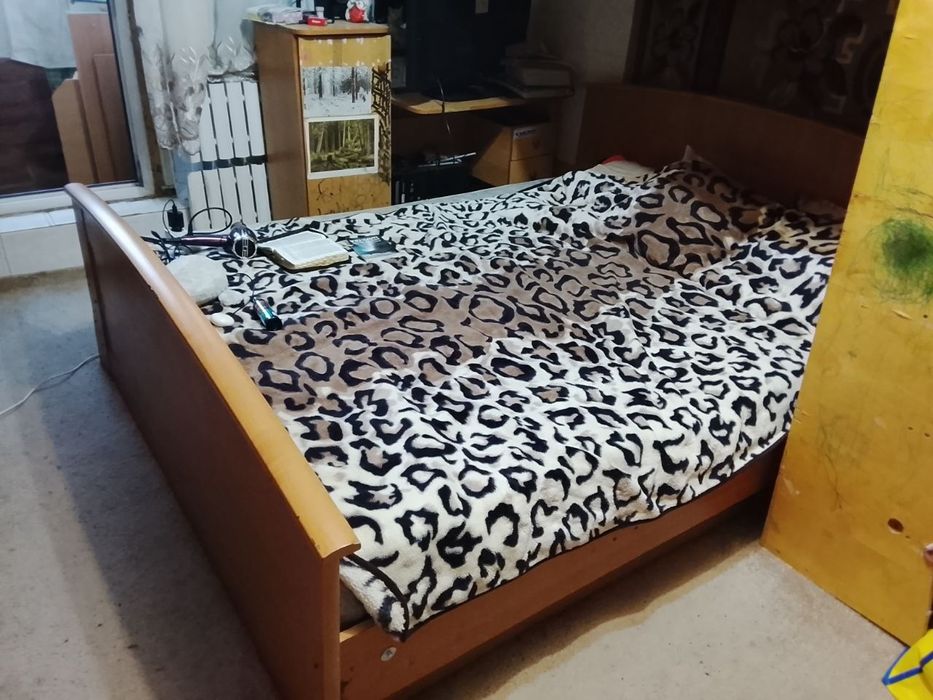 Продам/обменяю кровать на диван