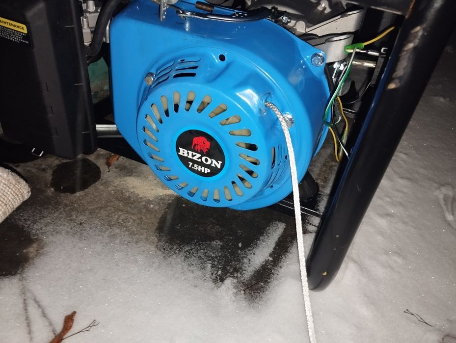 Генератор б/у в гарному стані