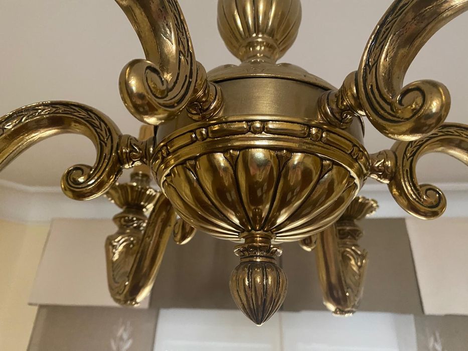 Żyrandol mosiężny