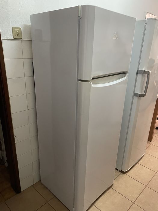 Frigorifico combinado Indesit