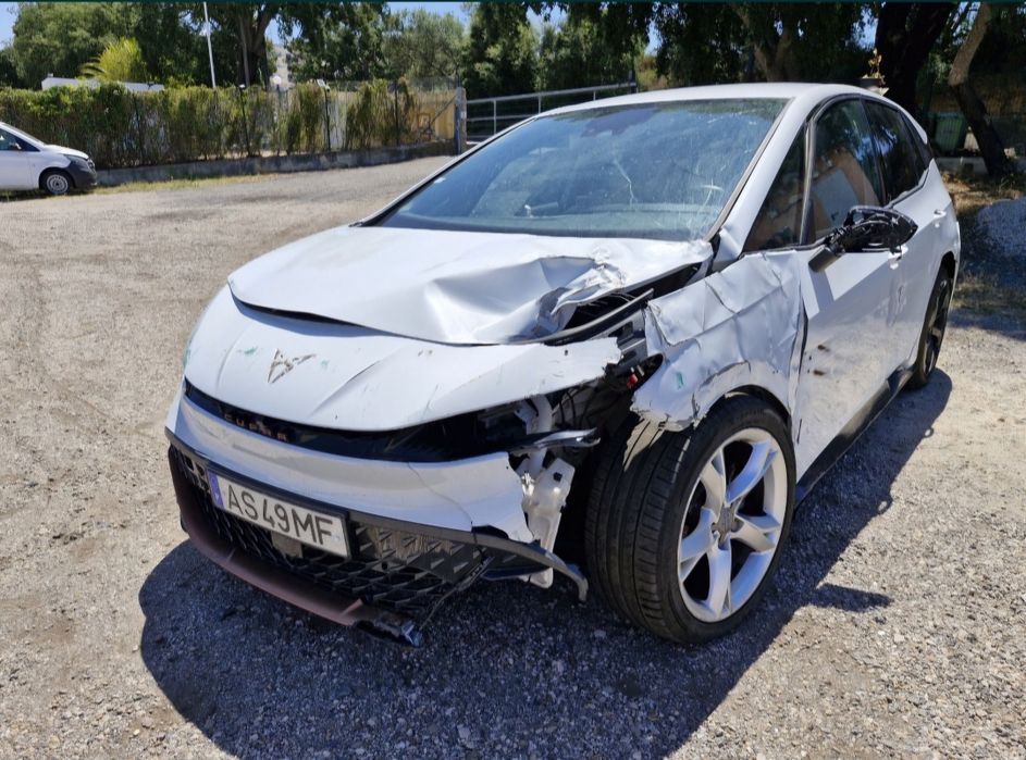 Cupra born 100% para peças