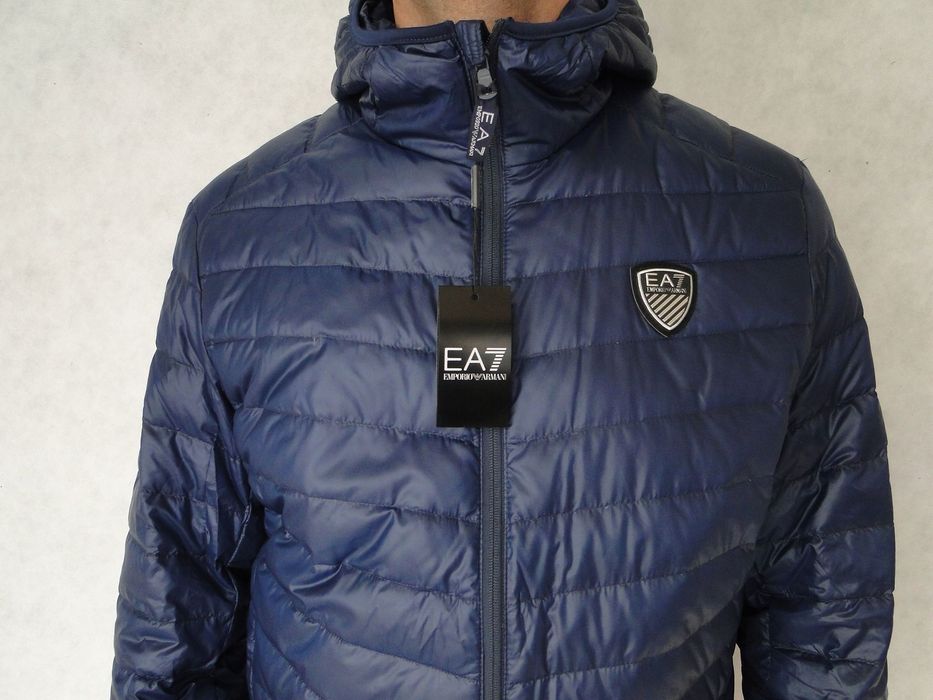 Kurtka Armani EA7,  XXL, puchowa, granatowa, kaptur, wiosna Wyprzedaż