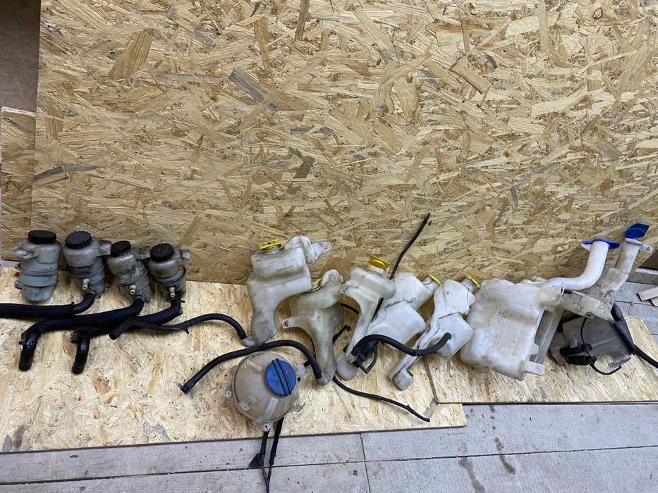 Бачок ГУР, осивача, охолоджуючої рідини Jeep BMW Volkswagen