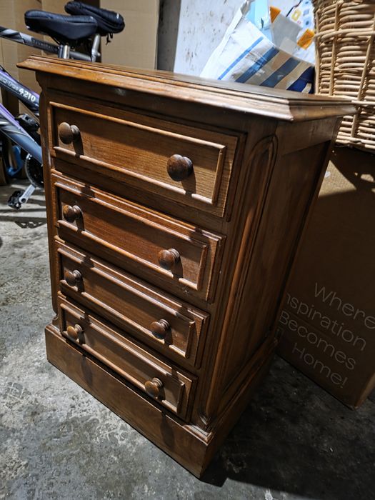 2 Mesinhas de cabeceira