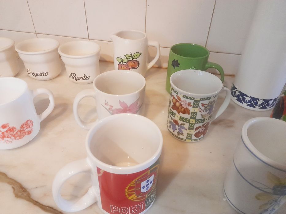 Conjunto de Loiça Utilitária Decorativa