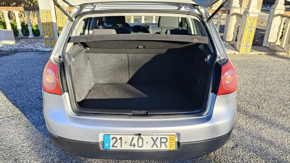 VW	 Golf V 1.4i 150.000Km NACIONAL - REVISÕES