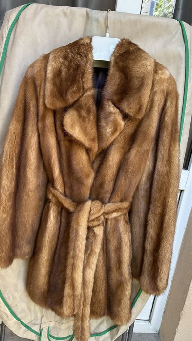 Продам норковую шубу Soft Gold