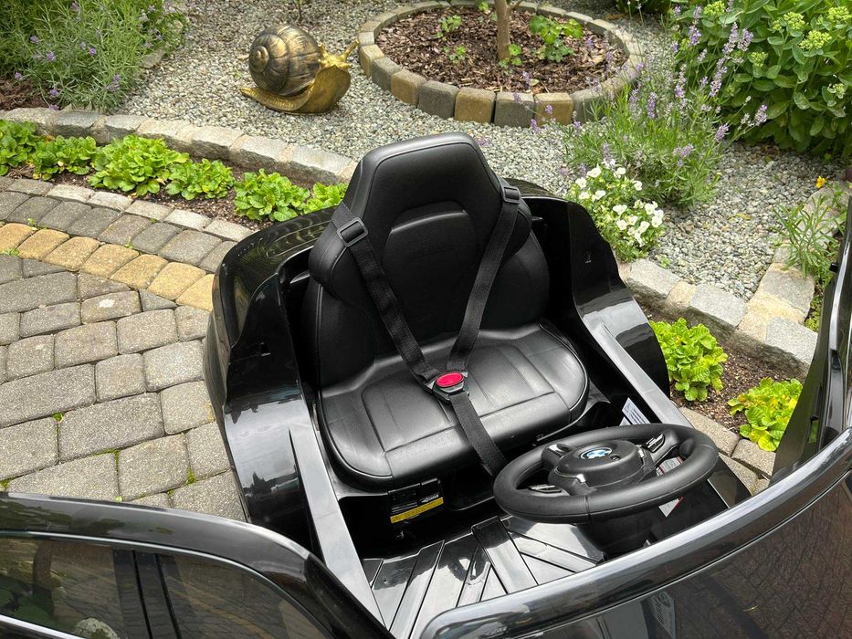 Samochód na akumulator BMW X6. NOWY