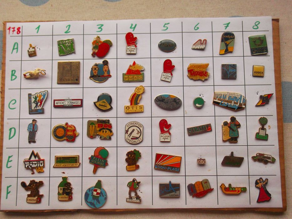 Pins  variados a 0.20€