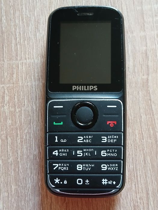Мобільний телефон Philips Xenium E 109.