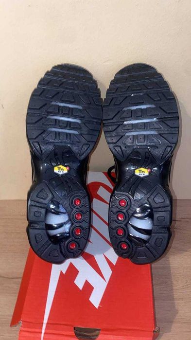 Spzedam buty / Nike TN Air Max / 43 / czarne