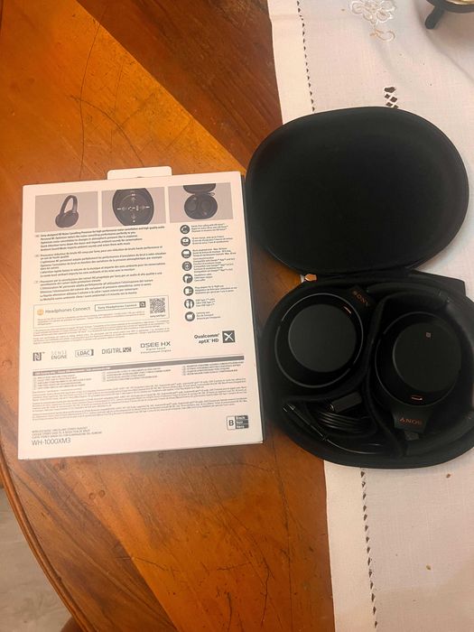 Auscultadores Sony WH-1000XM3