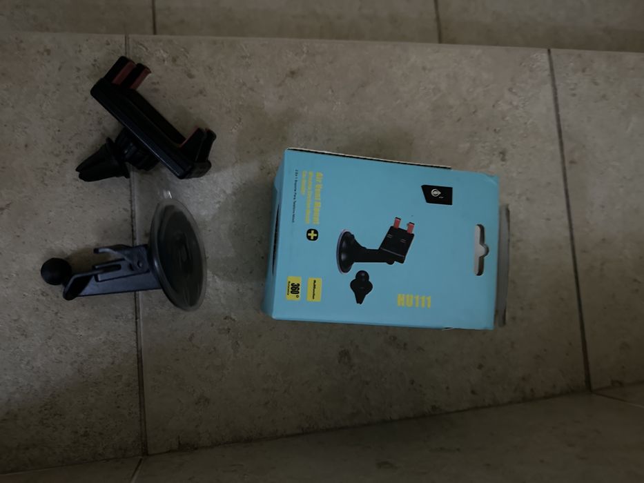 Suporte telemóvel viatura