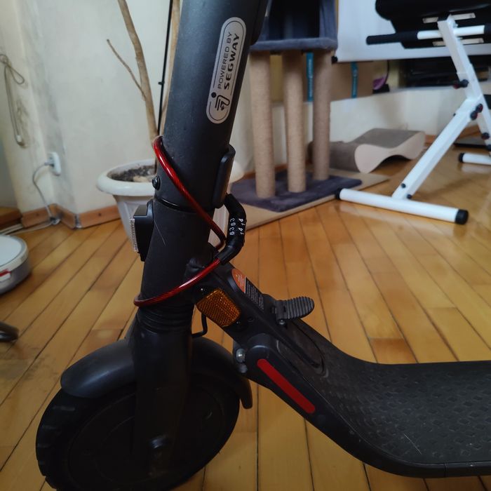 Продам електросамокат Ninebot E25D