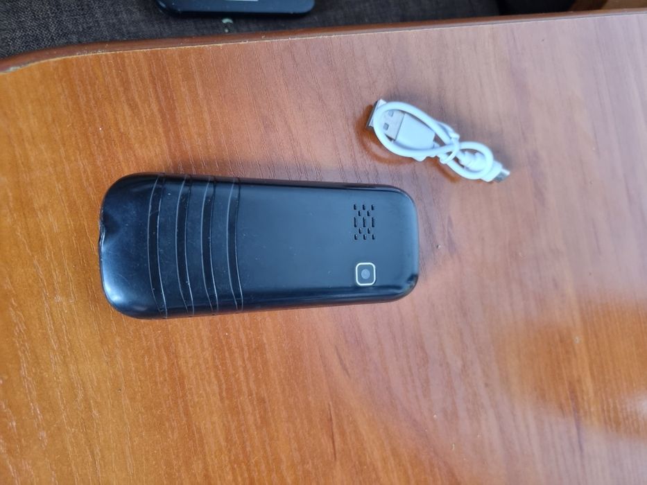 Telefon komórkowy Q-SMART MB172 czarny