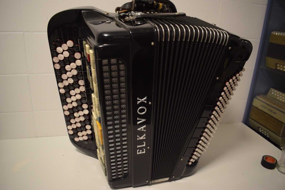 Elkavox F3 4 Voz 120 Baixos, N 266