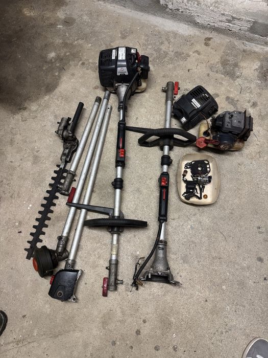 Roçadora multifunções com outra para peças