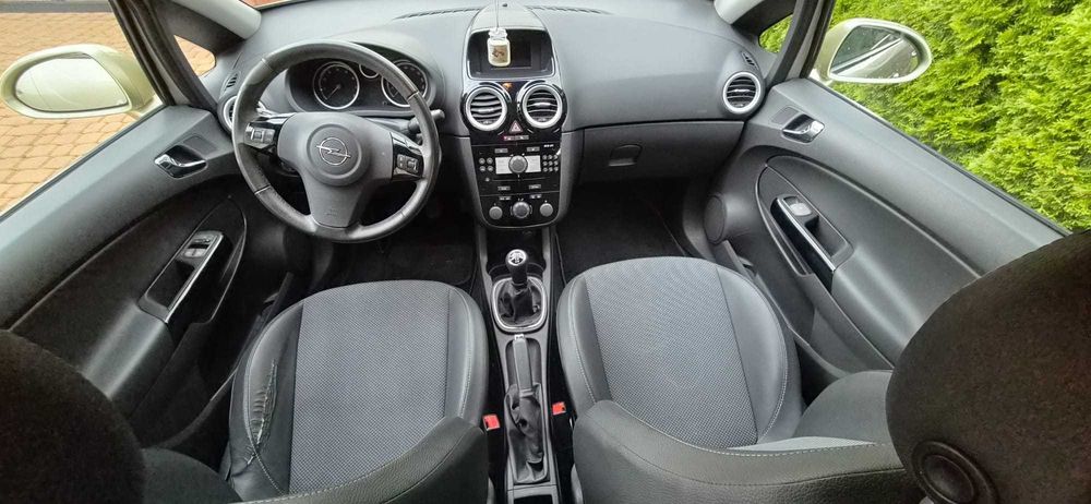 Opel Corsa D - Cosmo