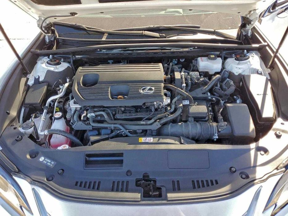 Lexus ES 300H Base 2024