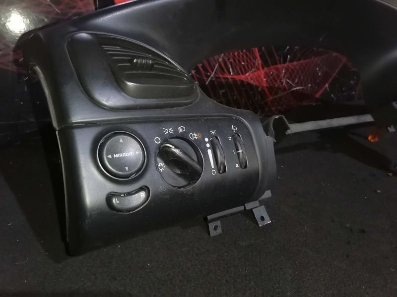 Consola Do Quadrante Chrysler Voyager / Grand Voyager Iii (Gs)