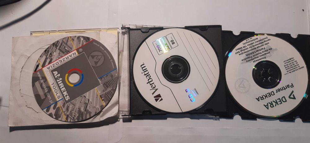 3 stare płyty z katalogami narzędzi i inne samochodowe,