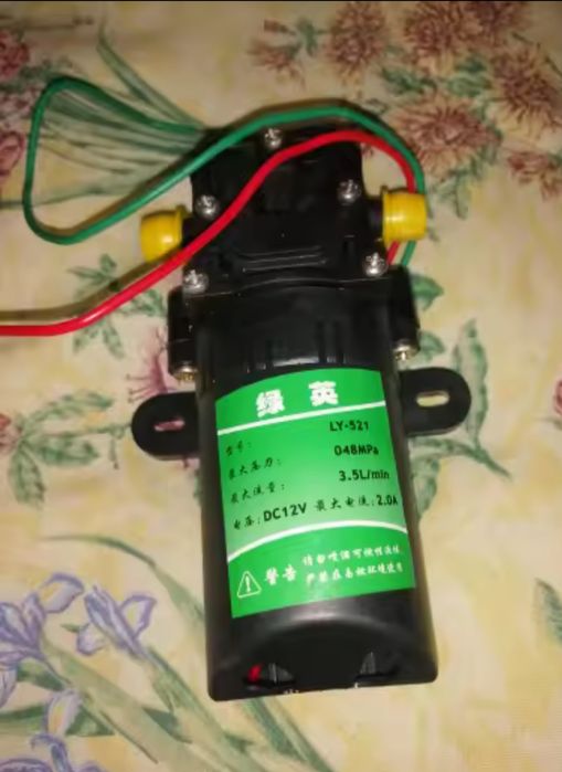 Насос мембраний самовсасующий 12 вольт 5 атмосфери