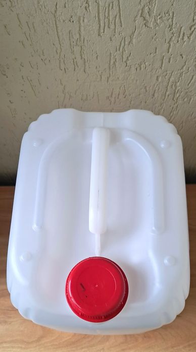 Каністра пластикова 20 літрів ( 20л ) б/в