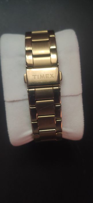 Zegarek damski złoty Timex TW2V57800