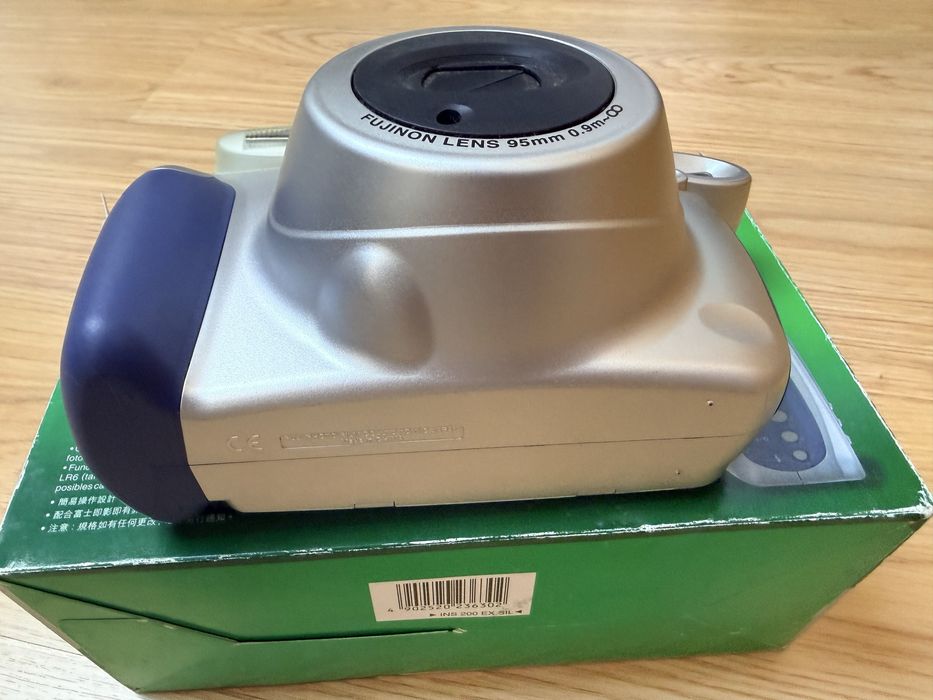 Máquina Fotográfica Instantânea Fujifilm Instax 200 Wide