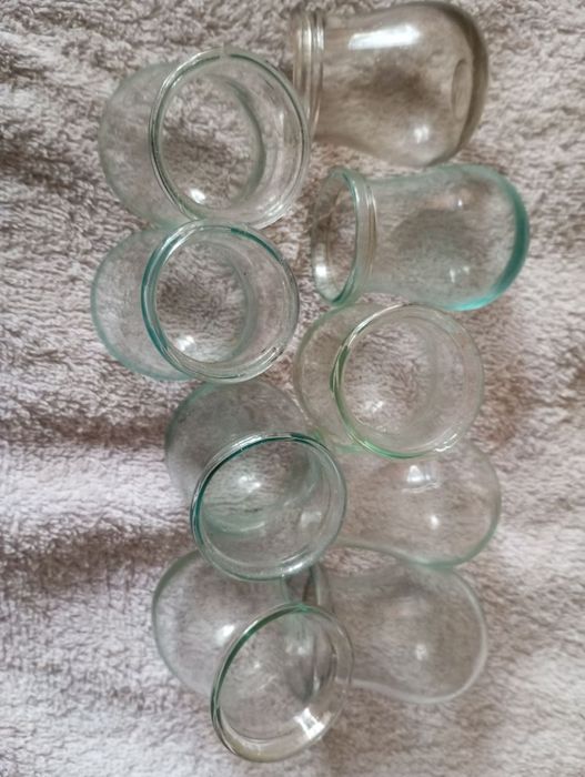 Лікувальні скляні банки. 12 штук.