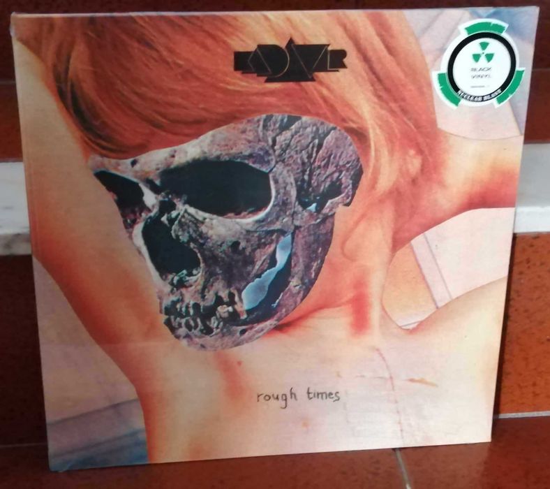 vinis de Metal e Rock (novos)