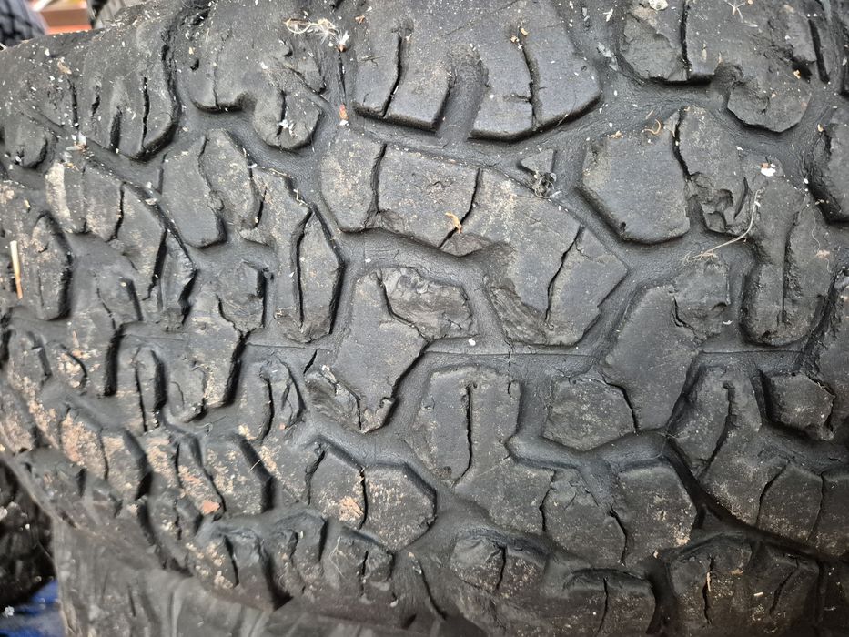 4 Bfgoodrich AT 235/85 R16