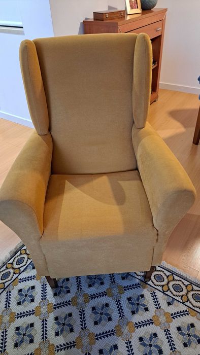 Cadeirão/ Poltrona