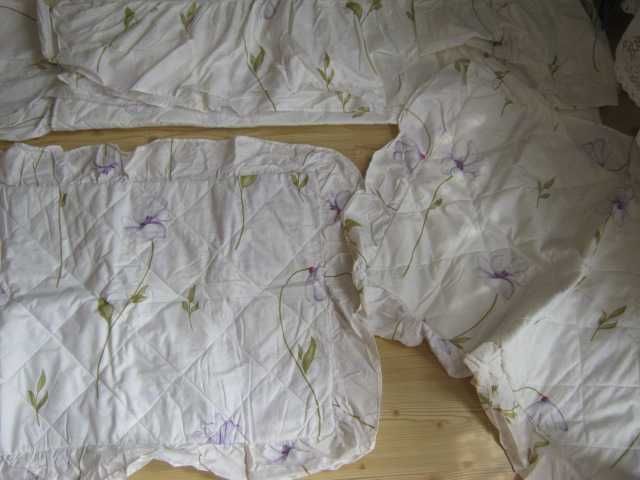 Narzuta kwiaty pikowana + 2 poszewki kolekcja Tarrington House