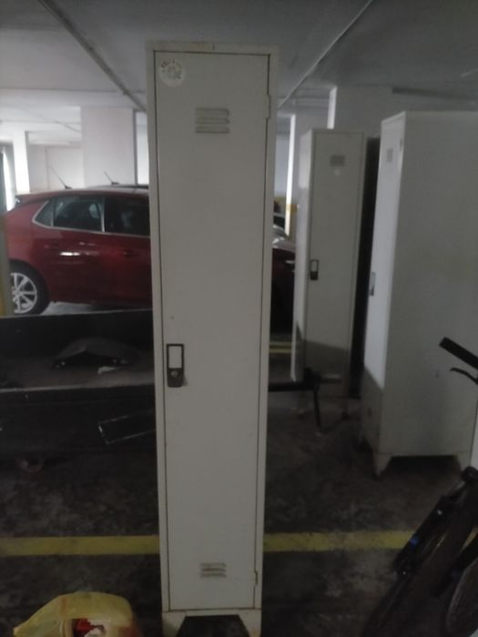 Cacifo de ferro, em segunda mão