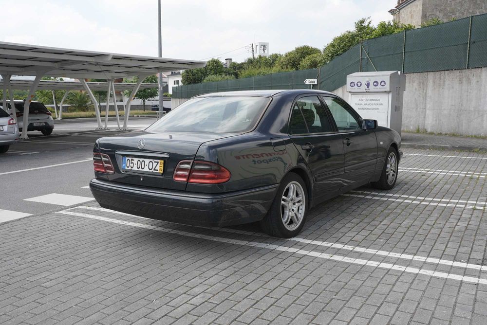 Mercedes E220 CDI Automático 1999