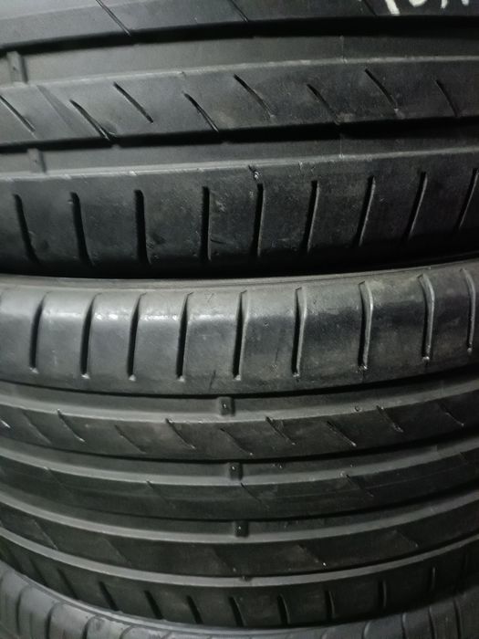 Pneus  245/40/20