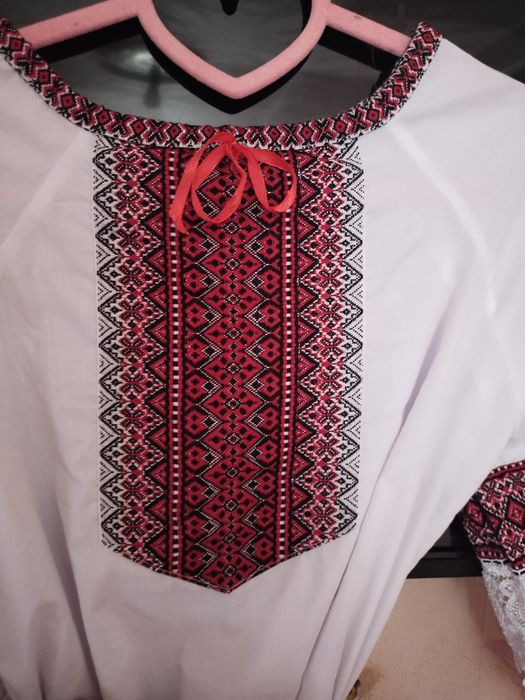 Спідниця  з вишиванкою для дівчинки