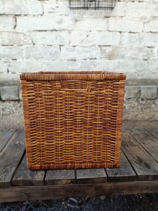 Короб плетений з лози